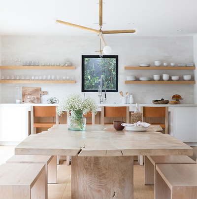 Kệ bếp gỗ công nghiệp vừa đẹp, vừa tiện