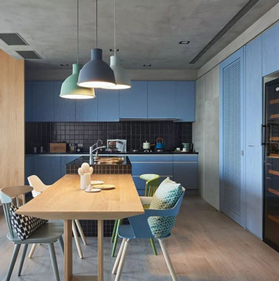 Căn hộ màu xanh có tầm nhìn tuyệt đẹp, cách bố trí nội thất thông minh